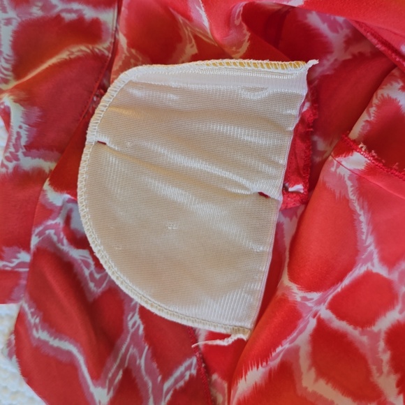 Women's M Red and White Blouse - Picture 4 of 4